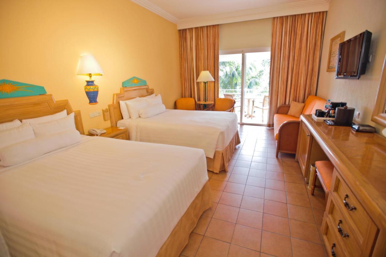 Barcelo Maya Colonial Xpu Ha Exterior foto
